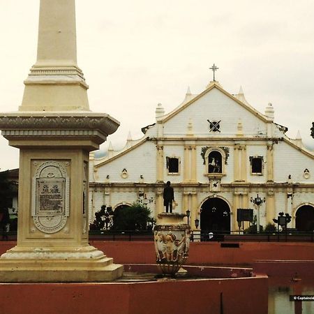 Zen Rooms Cordillera Family Vigan Buitenkant foto